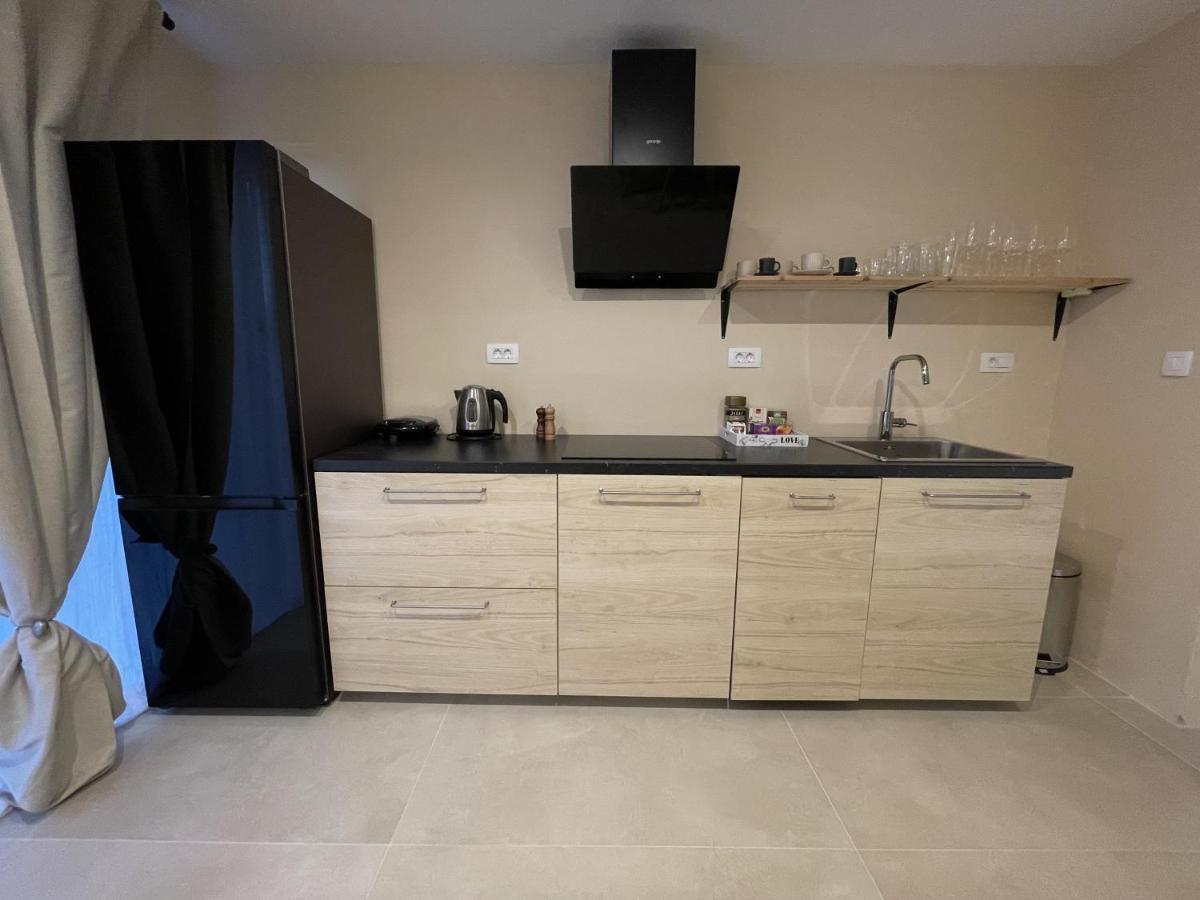 Cozy Apartment Matijas With Private Parking And Terrace Spalato Esterno foto